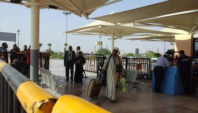 جسر جوي لمصر للطيران ينقل ٥٠ ألف حاج لبيت الله الحرام