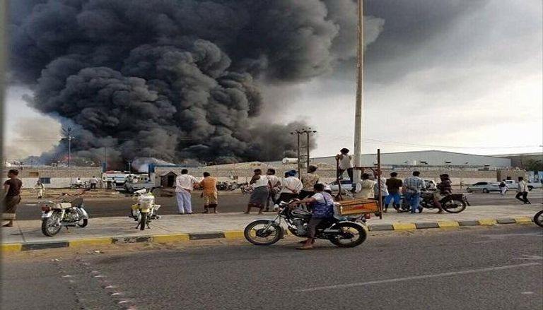 مليشيا الحوثي تقصف مستشفى الثورة وسوق المحوات بالحديدة