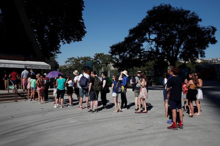 برج إيفل في باريس