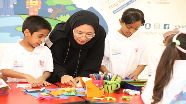 أطفال الشارقة يكتشفون الثقافة اليابانية في معسكر