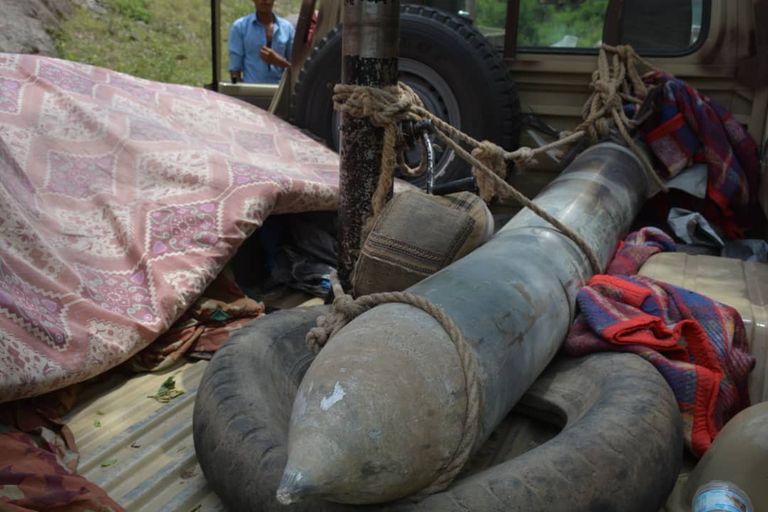 صاروخ أرض - جو فشلت مليشيا الحوثي في استخدامه لاستهداف طريق تعز عدن طريق هيجة العبد الرابط بين تعز وعدن - أرشيفية