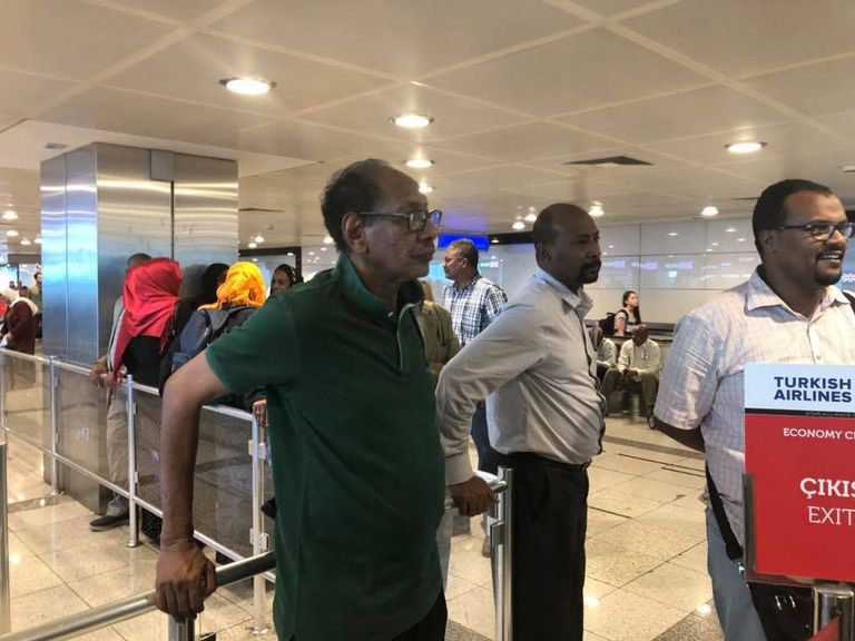 سودانيون يشكون سوء خدمات الخطوط الجوية التركية