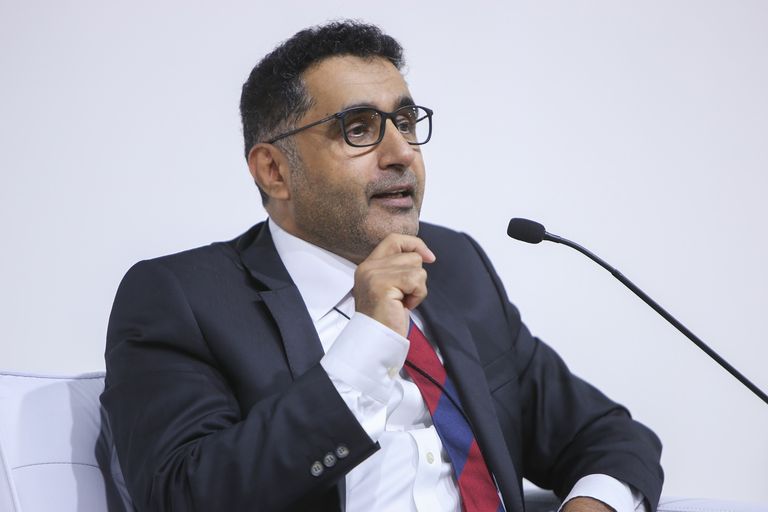 "جناح الشارقة" يحتفي بالشيخ زايد في معرض ساو باولو الدولي للكتاب