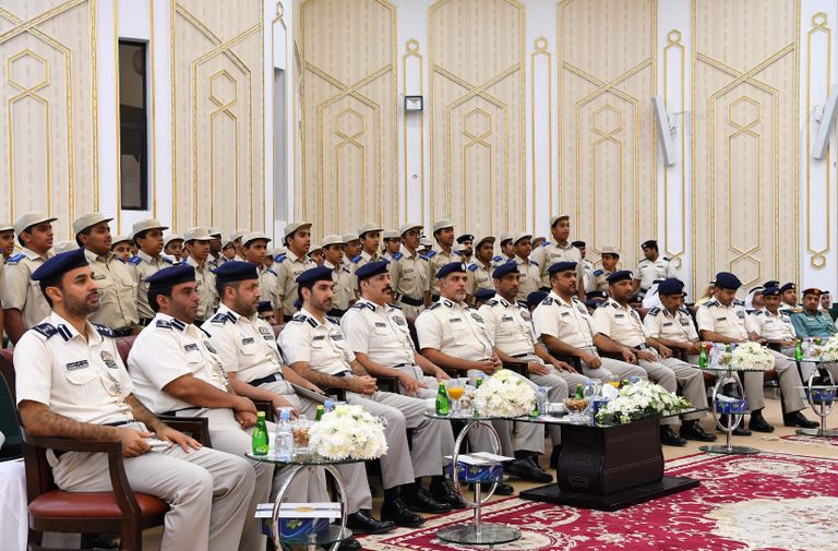 شرطة أبوظبي تحتفي بتخريج "أبطال عام زايد"