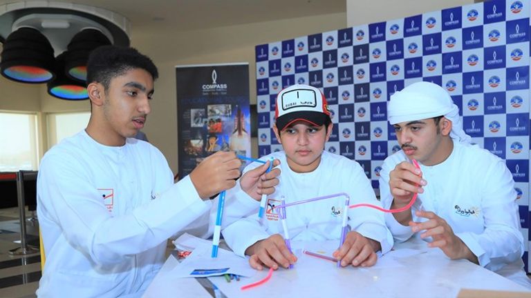 ناشئة الشارقة يشاركون في ورش تخصصية حول الحياة في الفضاء