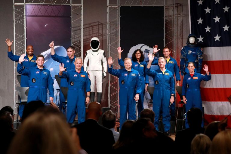 ناسا تحدد رواد فضاء أول رحلة أمريكية مأهولة منذ 2011