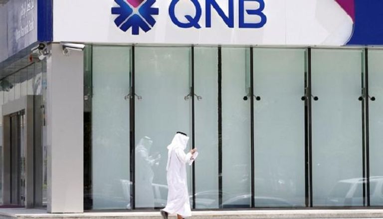 فرع لأكبر بنك قطري - الصورة من رويترز
