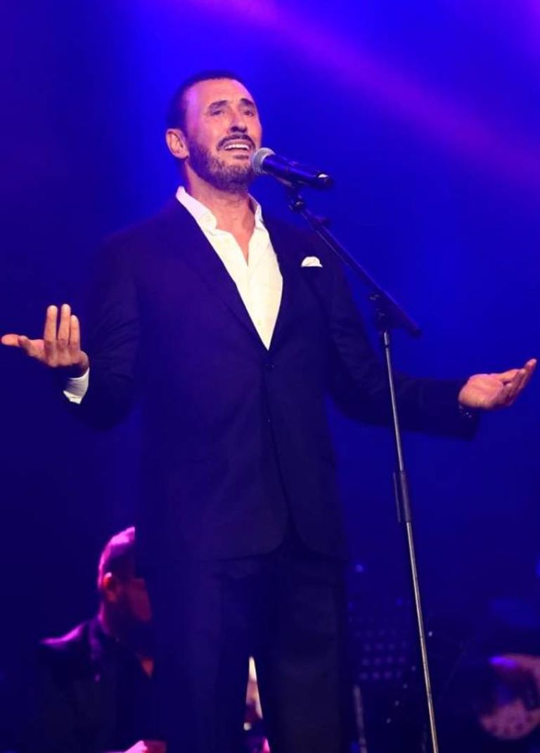 نجم الغناء العراقي كاظم الساهر