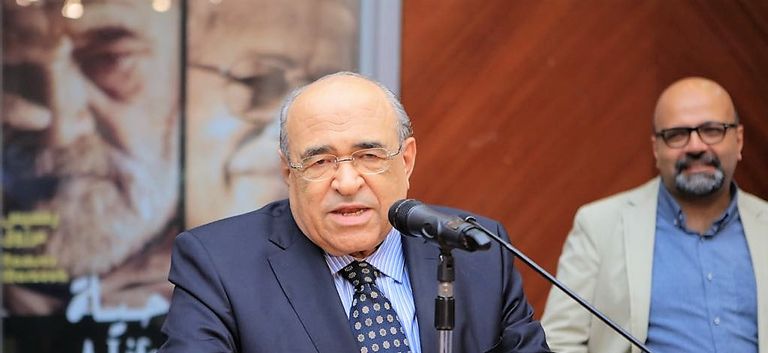 مدير مكتبة الإسكندرية الدكتور مصطفى الفقي جانب من معرض "رحلة حياة" لآدم حنين ورمسيس مرزوق