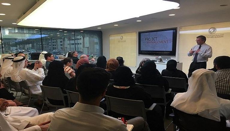 أكاديمية دبي للمستقبل تستكمل جلسات سلسلة الرواد