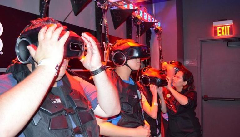 الواقع الافتراضي يمنح الأشخاص فرصة خوض "حرب النجوم"