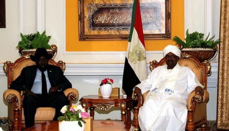 البشير خلال لقائه سلفاكير- وكالة الأنباء السودانية