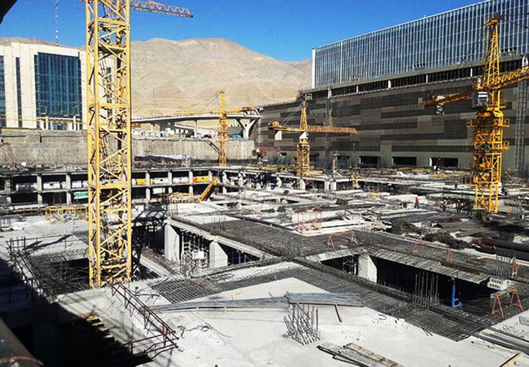 مشروع المركز التجاري خلال تدشينه في طهران
