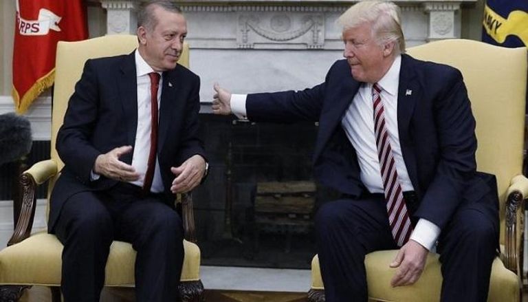 أردوغان يستجدي إدارة ترامب لإنقاذ اقتصاد تركيا المنهار