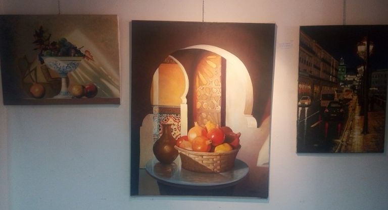 لوحات من معرض "همة" الفنانة التشكيلية الجزائرية صورية قريشي