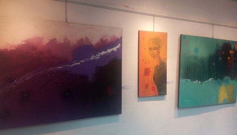 لوحات من معرض "همة" الفنانة التشكيلية الجزائرية صورية قريشي