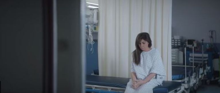 الفنانة إليسا تهزم السرطان