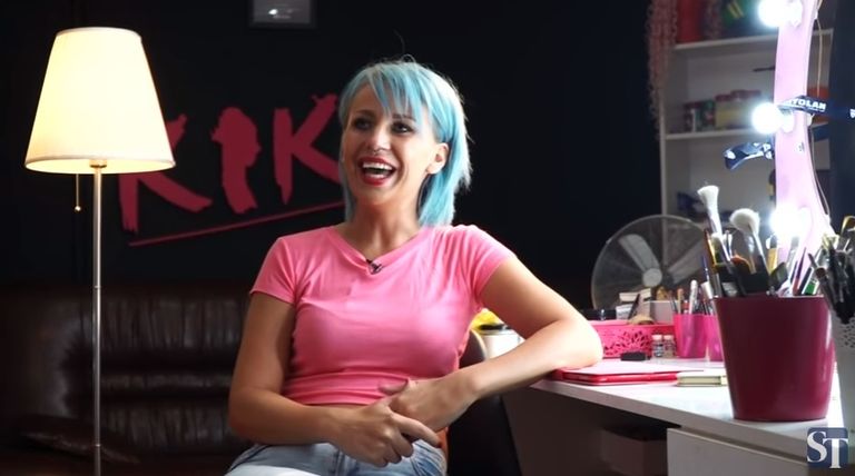 الفنانة الصربية ماريانا كيكا ميلوسوفيتش