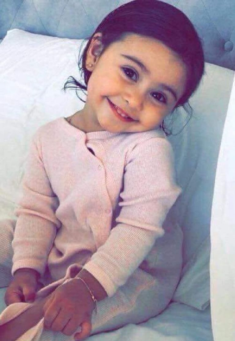 الرضيعة بيان أبو خماش ألعاب الشهيدة الرضيعة بيان التي بعثرها القصف الإسرائيلي