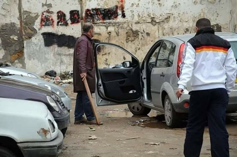 موقف سيارات غير شرعي جنازة الضحية عيسى زبير جنوب الجزائر