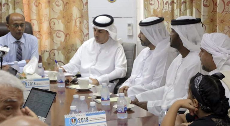 وفد إماراتي يطلع على مشاريع "الهلال" التنموية والخدمية في المكلا