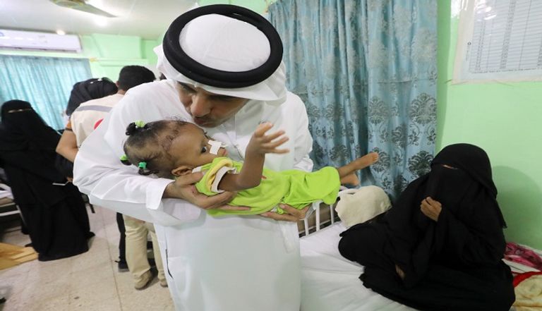 وفد إماراتي يطلع على مشاريع "الهلال" التنموية والخدمية في المكلا