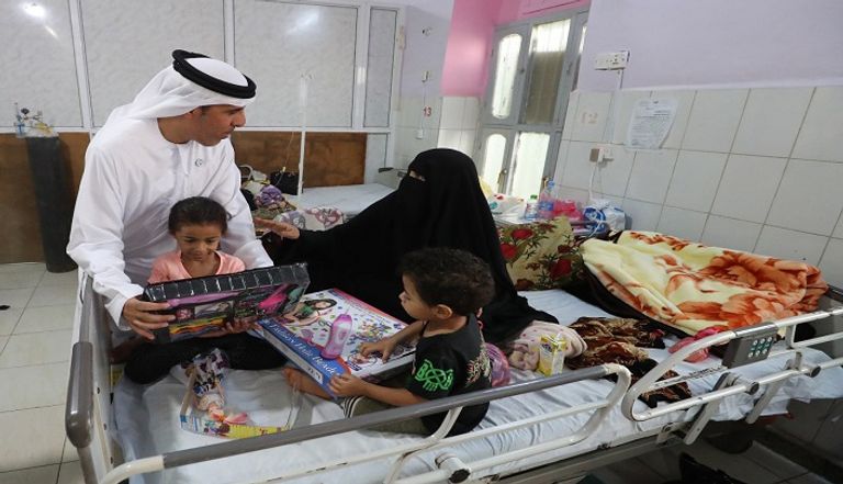 وفد إماراتي يطلع على مشاريع "الهلال" التنموية والخدمية في المكلا