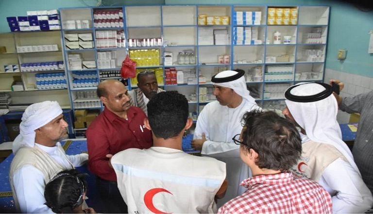 وفد إماراتي يطلع على مشاريع "الهلال" التنموية والخدمية في المكلا