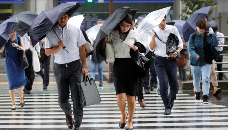 إعصار قوي في اليابان إعصار قوي في طوكيو