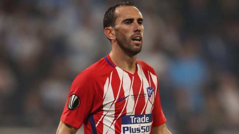 دييجو جودين مدافع أتلتيكو مدريد جوزيه مورينيو المدير الفني لفريق مانشستر يونايتد