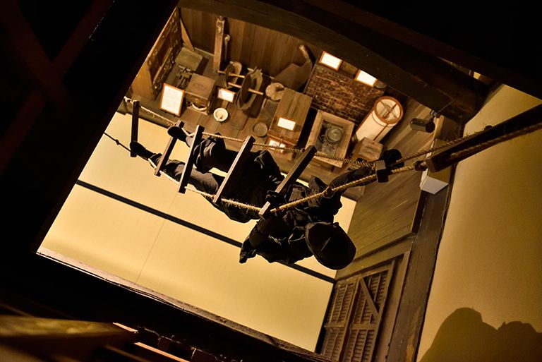 أدوات النينجا كما تظهر في المتحف