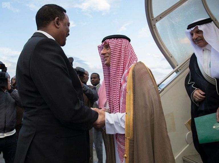 وزير الخارجية الإثيوبي خلال استقباله نظيره السعودي رئيس الوزراء الإثيوبي خلال لقائه الجبير