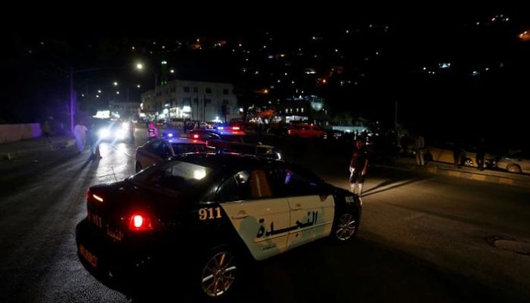 قوات الأمن الأردنية فى موقع المداهمة- رويترز