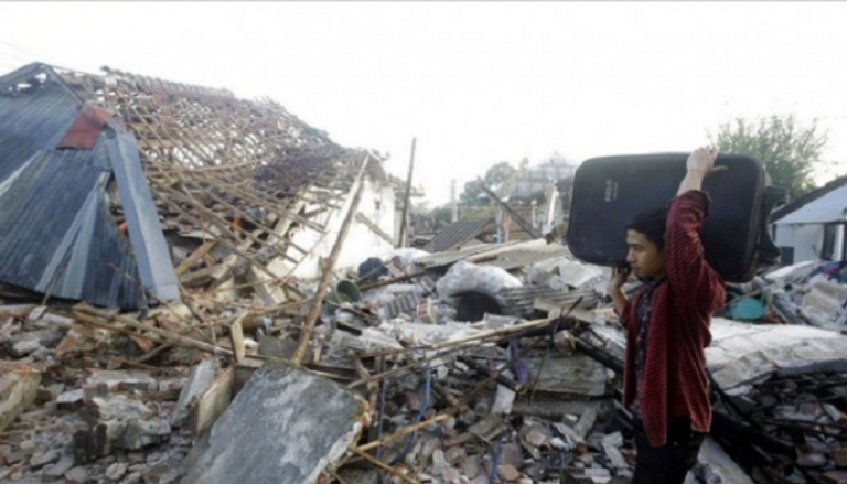  ارتفاع حصيلة ضحايا زلزال لومبوك في إندونيسيا 