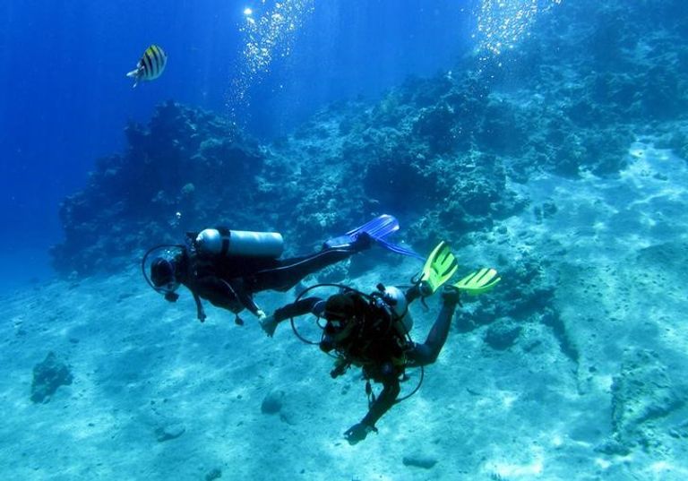 أحد شواطئ إندونيسيا