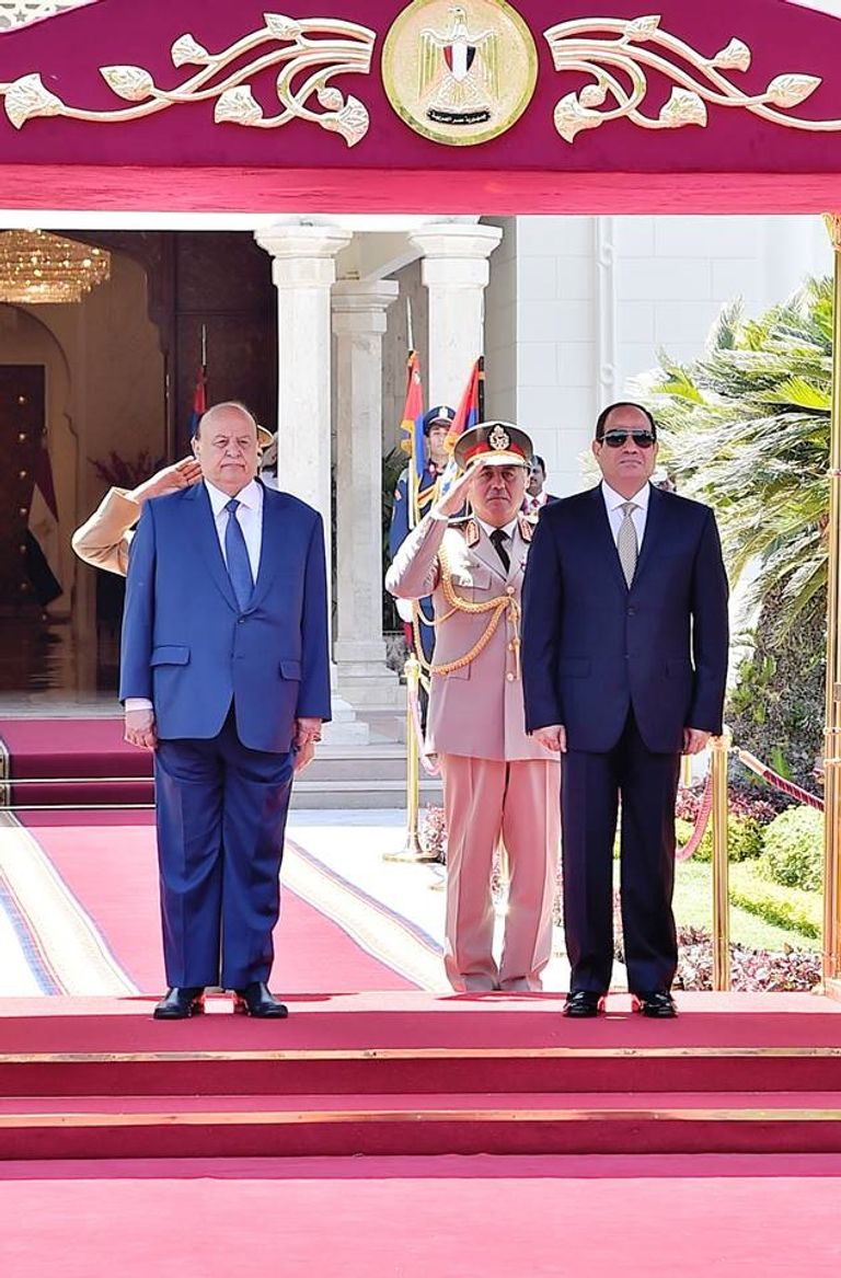 مراسم الاستقبال الرسمية في قصر الاتحادية من قبل الرئيس السيسي لنظيره اليمني مراسم اسقبال الرئيس السيسي لنظيره اليمني هادي