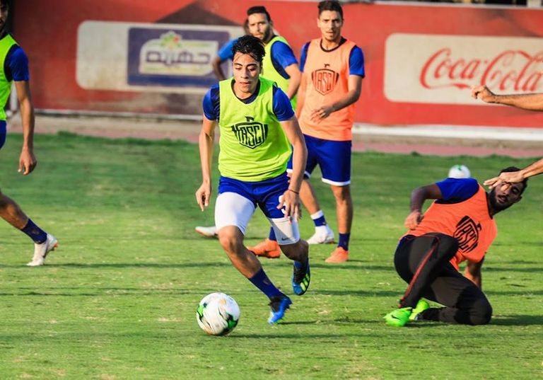 أكرم توفيق لاعب الأهلي المصري ناصر ماهر لاعب الأهلي المصري