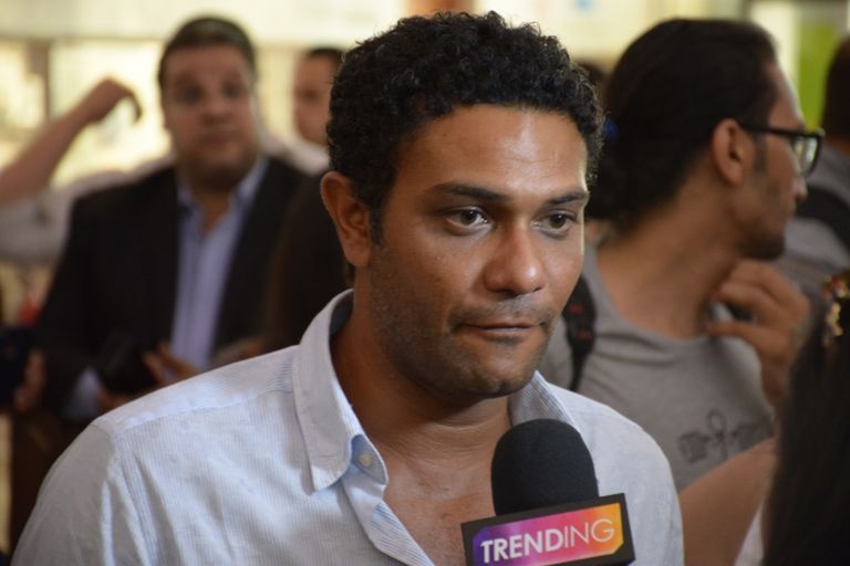 آسر ياسين وأحمد مراد خلال حفل التوقيع