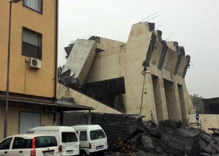 انهيار جسر موراندي في مدينة جنوة الإيطالية