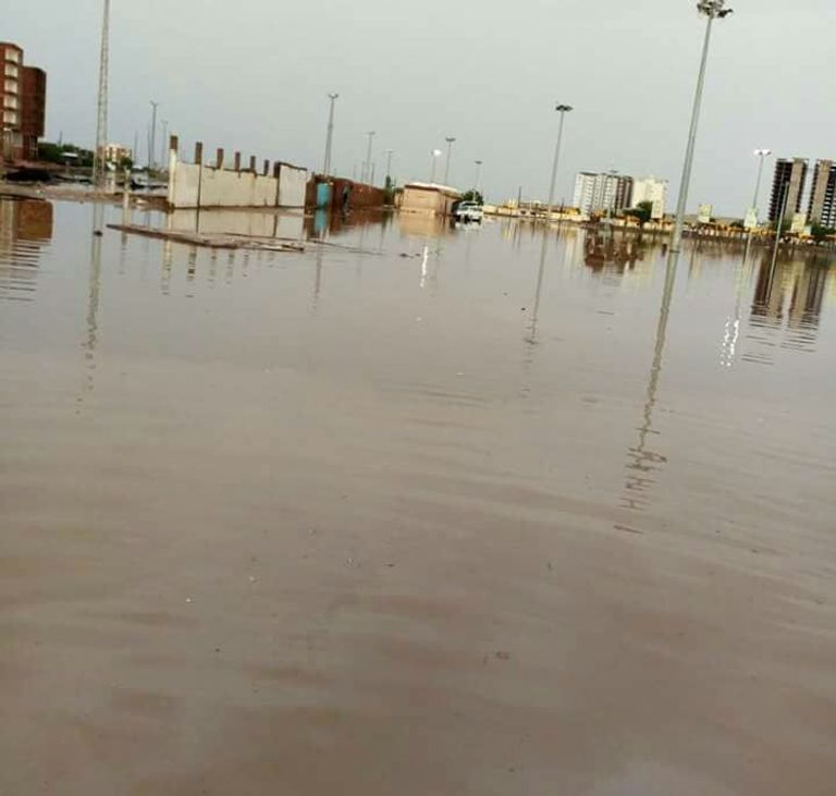 أمطار غزيرة تعطل الدراسة في العاصمة الخرطوم