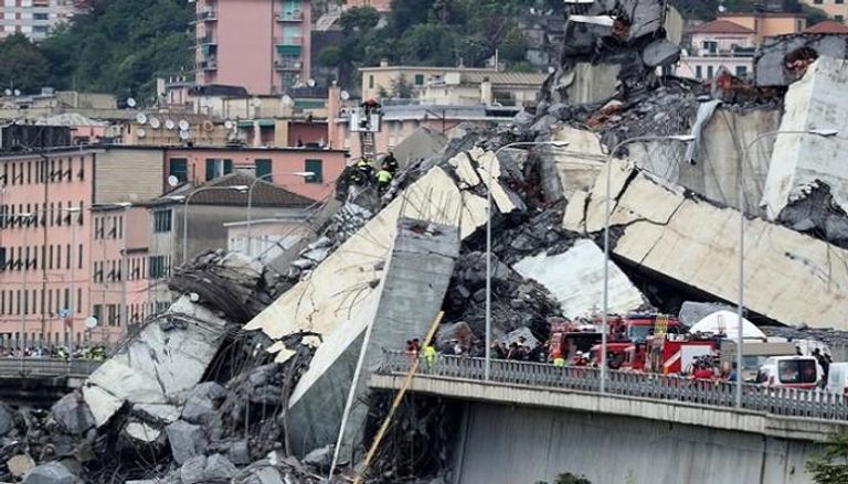 انهيار جسر في مدينة "جنوة" الإيطالية 