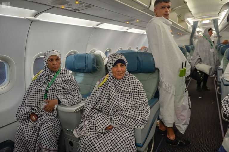 وصول 500 حاج فلسطيني من ضيوف خادم الحرمين الشريفين 