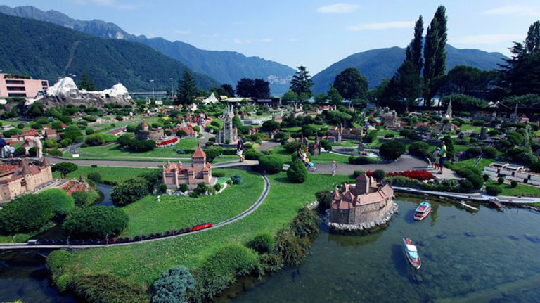 سويس ميناتور في ميليدي سويسرا صورة لقلعة في سويسرا