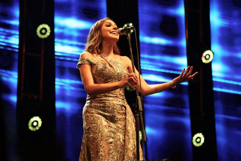 من حفل المطربة أنغام