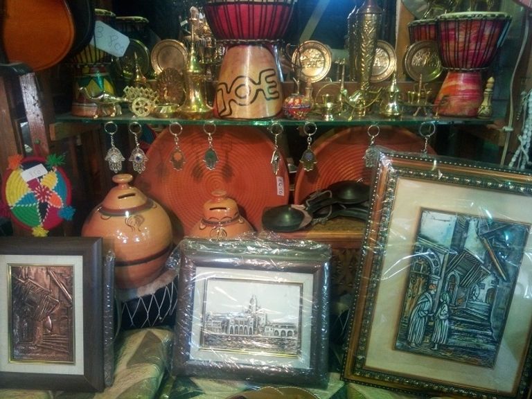 أقدم محل لبيع القطع التقليدية في الجزائر أقدم محل لبيع القطع التقليدية في الجزائر