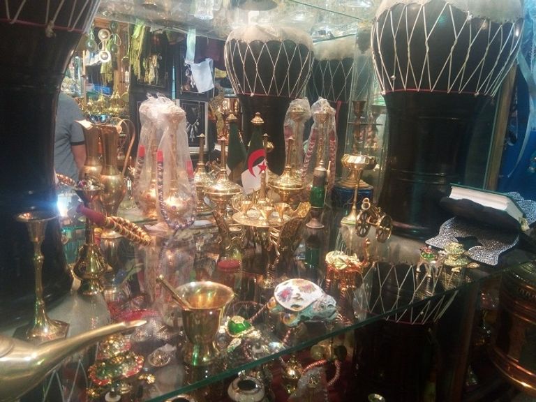 أقدم محل لبيع القطع التقليدية في الجزائر أقدم محل لبيع القطع التقليدية في الجزائر
