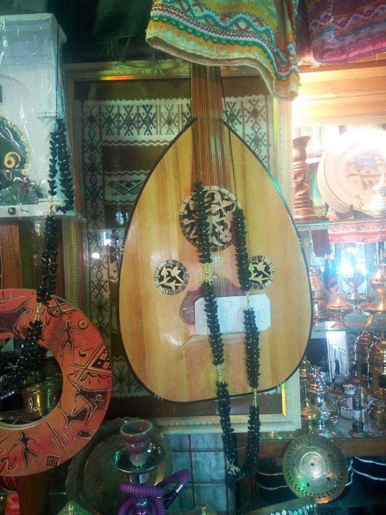 أقدم محل لبيع القطع التقليدية في الجزائر أقدم محل لبيع القطع التقليدية في الجزائر