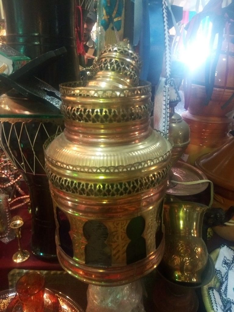 أقدم محل لبيع القطع التقليدية في الجزائر أقدم محل لبيع القطع التقليدية في الجزائر