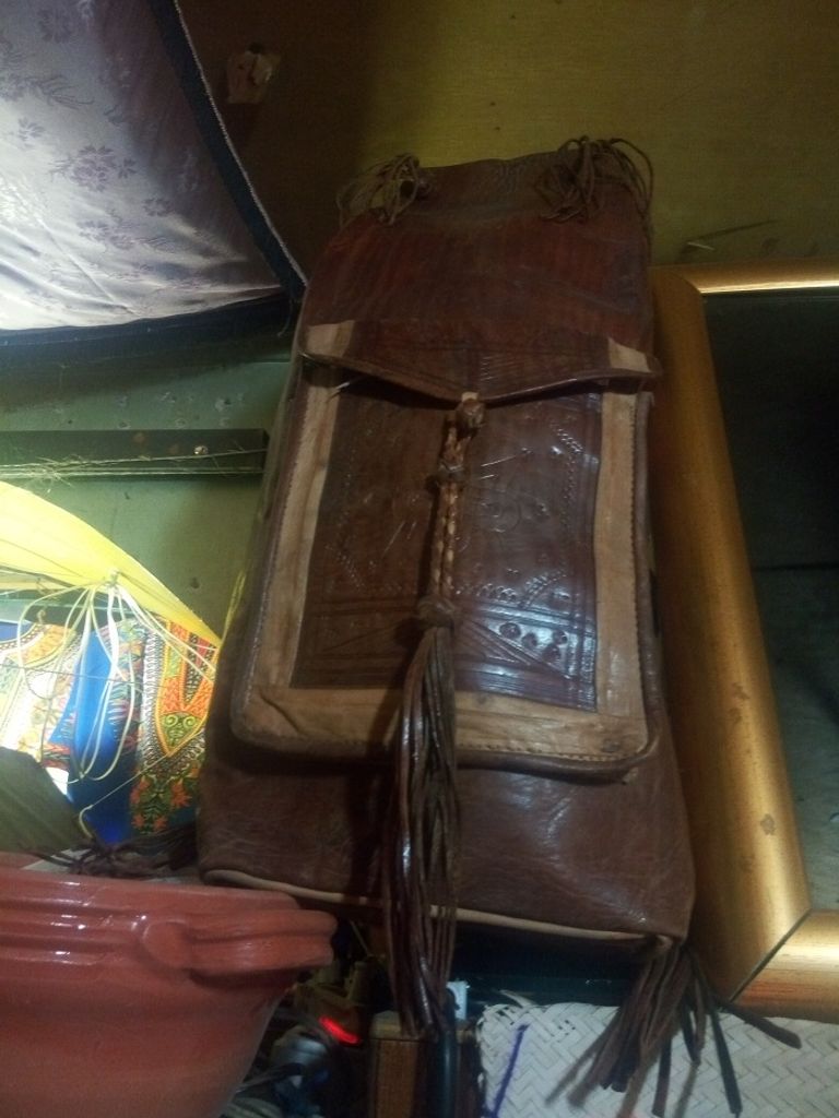 أقدم محل لبيع القطع التقليدية في الجزائر أقدم محل لبيع القطع التقليدية في الجزائر