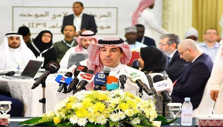 وزير الإعلام السعودي عواد بن صالح العواد